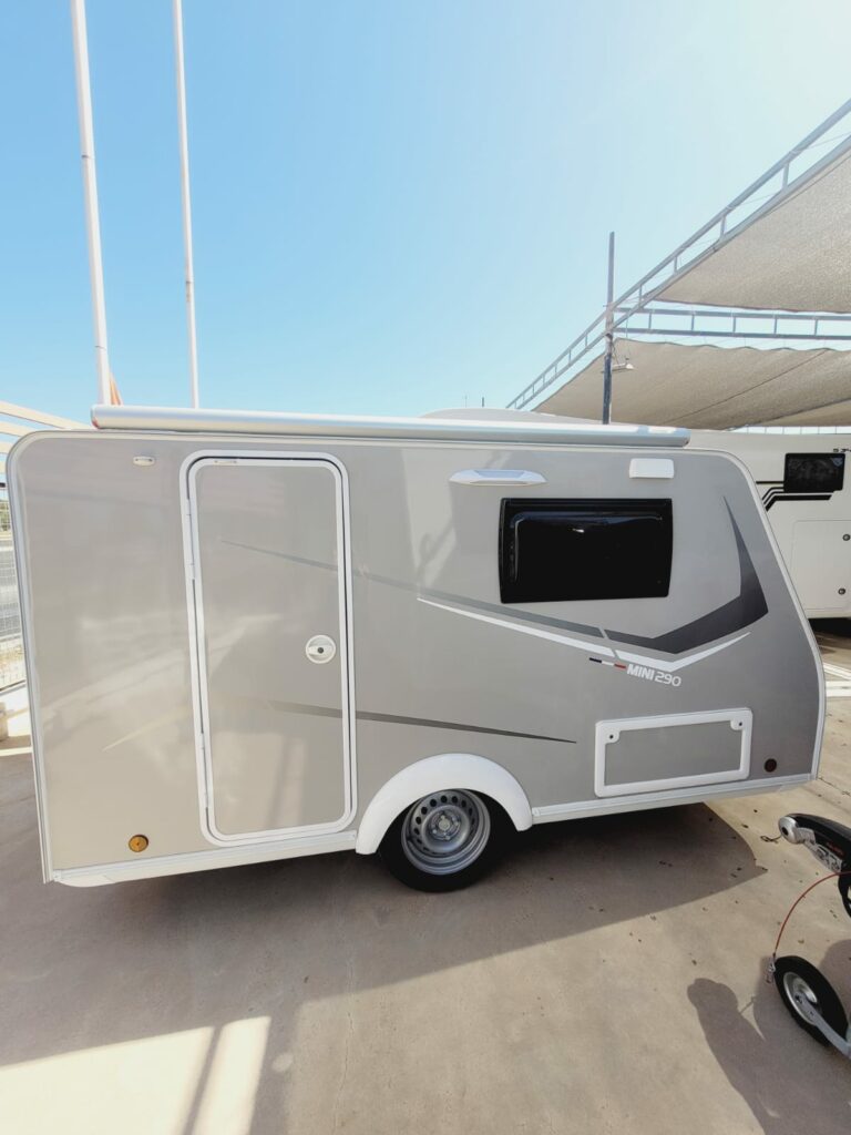 CARAVANA MINI FREESTYLE 290 750KG EQUIPADA Venta y Alquiler de